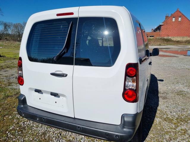 Photo Peugeot Partner 7/2018 1.6hdi euro6 Gps airco cruise control image 3/6