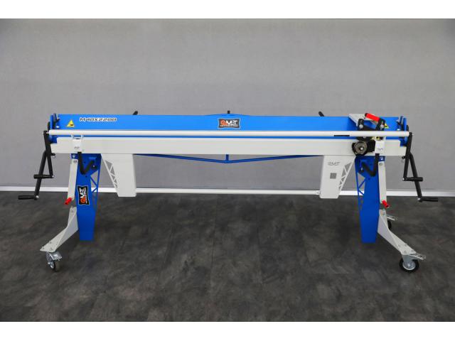 Photo Plieuse de tôle OLMET M40X2200 avec cisaille rotative+boudineuse 2m+finisseur de joint+roues de tran image 3/6