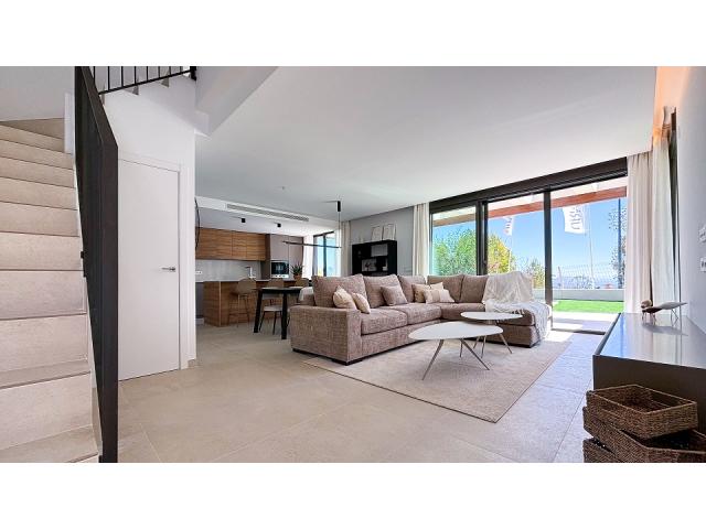 Photo Polop. Alicante Espagne. Maison villa vue sur mer image 3/6