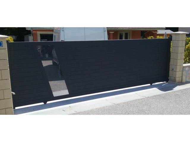 Photo Portail aluminium image 3/5