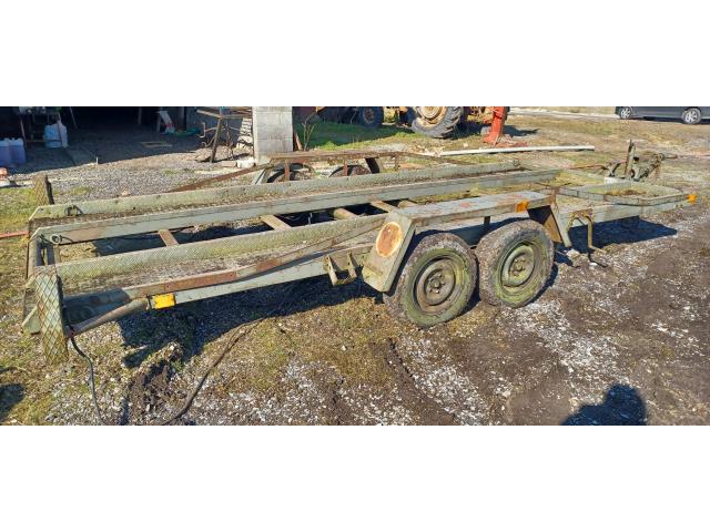 Photo Porte engin/grue image 3/3