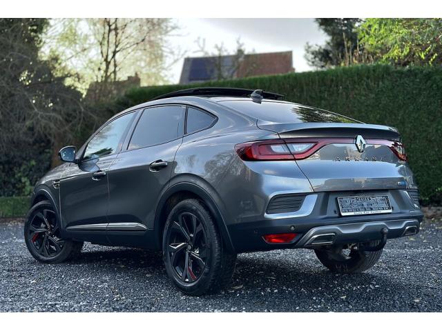 Photo Renault  Arkana 1.6 RS-Line E-Tech Hybrid - 01 2023 image 3/6