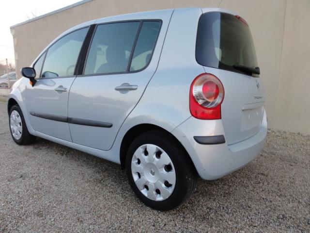 Photo Renault Modus 1,5 Dci Luxe dynamic 82cv image 3/3