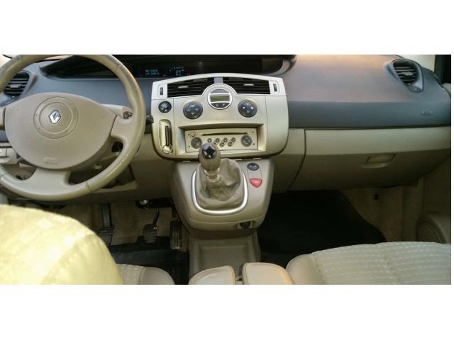 Photo renault Scenic 2 dci 1.9 luxe privillege image 3/3