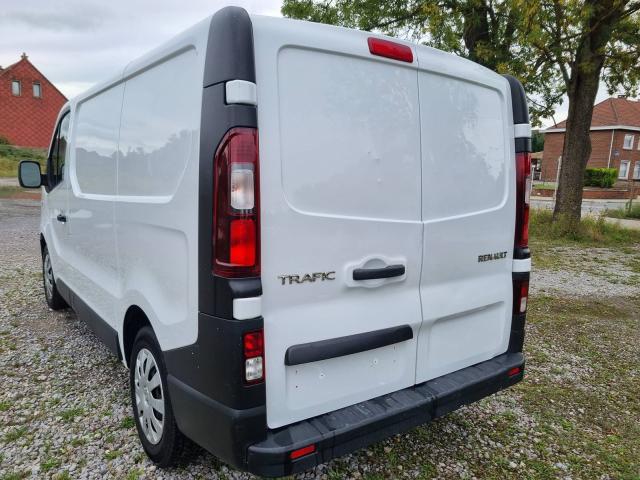 Photo Renault Trafic 10/2018 L1h1 89000km 1.6dci 95cv 70kw airco image 3/6