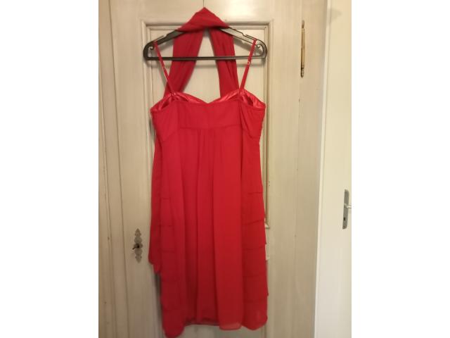Photo Robe cocktail rouge avec étole assortie image 3/6