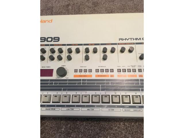 Photo Roland TR-909 image 3/4