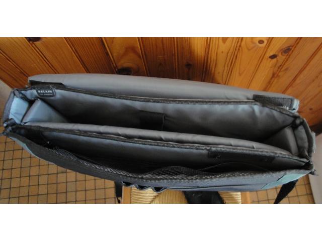 Photo Sacoche Belkin pour Ordinateur 17/19 Pouces image 3/3