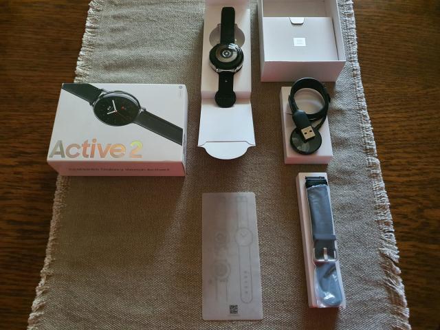 Photo SAMSUNG Galaxy Watch Active 2 44mm Stainless Silver (SM-R820NSSALUX) image 3/3