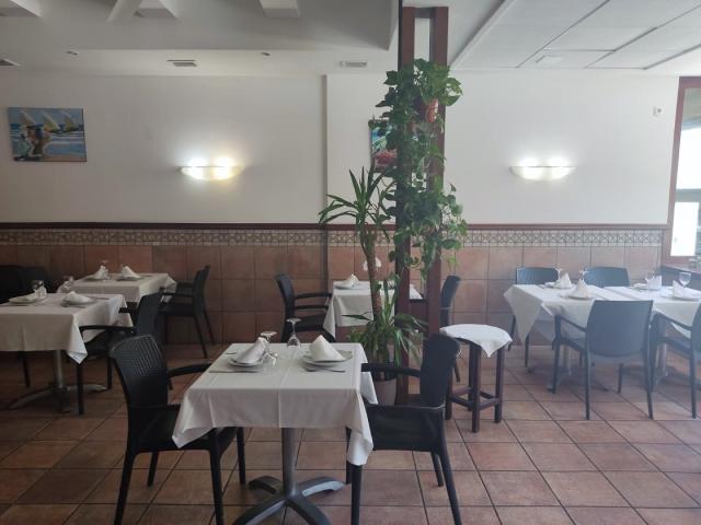 Photo Santa Pola. Espagne. Bar cafeteria restaurant image 3/5