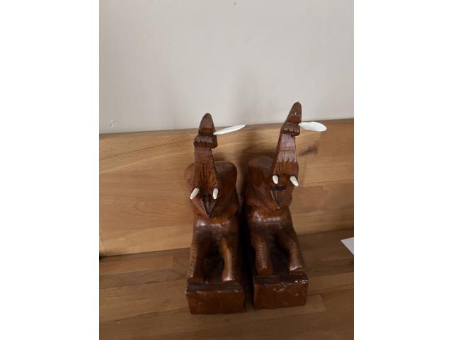 Photo Serre livres éléphants en bois image 3/3