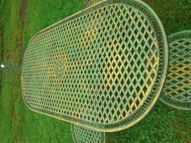 Photo SET DE JARDIN EN FER FORGE (4 chaises pliantes et table) image 3/5
