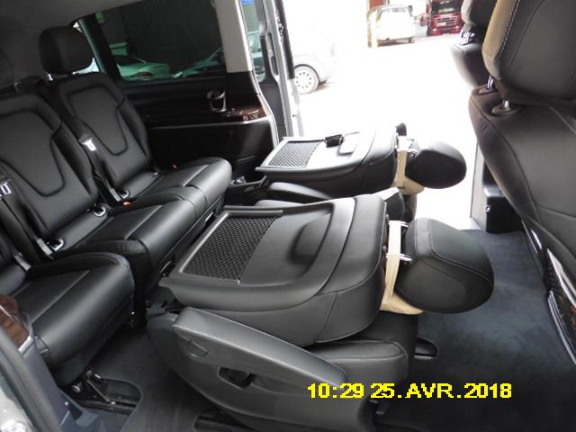 Photo sièges cuir noir 2+1 Mercedes Class v 250 447 image 3/6
