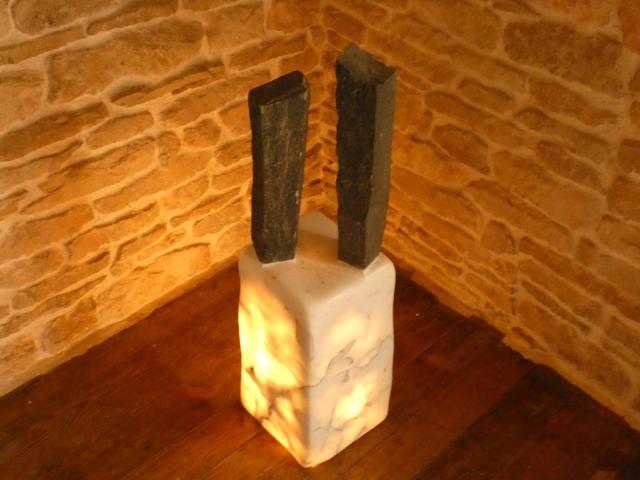 Photo Skulptur aus Marmor und Serpentin – Leuchte image 3/5