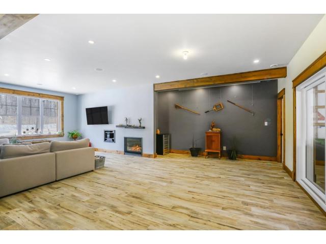 Photo Spacieuse maison haut de gamme Clos-Prévostois à Prévost (Quebec) image 3/6