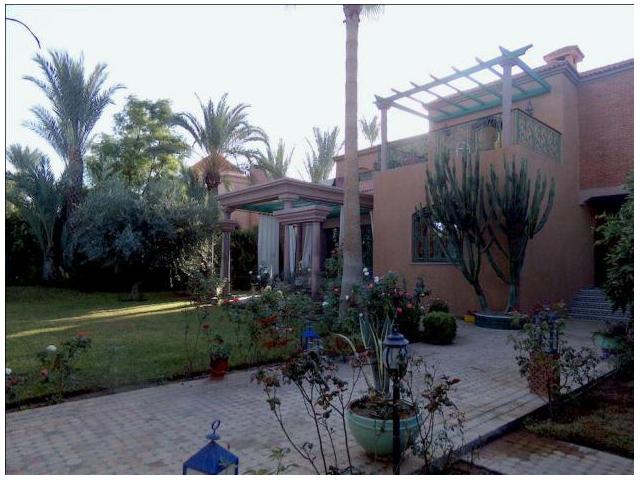 Photo Spacieuse villa meublée vc piscine grd jardin image 3/6