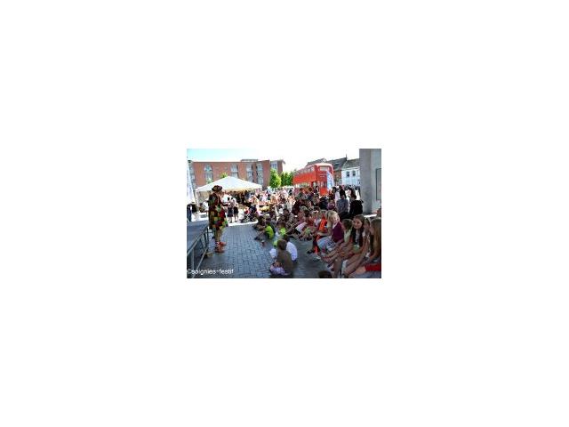 Photo Spectacle de clown, artiste de rue, mime, faux serveur, échassier, statue vivante, automate,... image 3/6