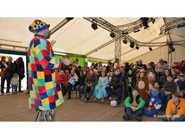 Photo Spectacle de clown pour égayer vos fêtes carnavalesques, écoles, fêtes anniversaires, fêtes locales, image 3/6