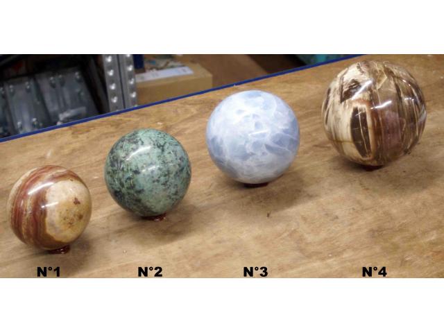 Photo sphère en bois fossilisé, calcite ou turquoise - D: 10 à 14 cm image 3/3