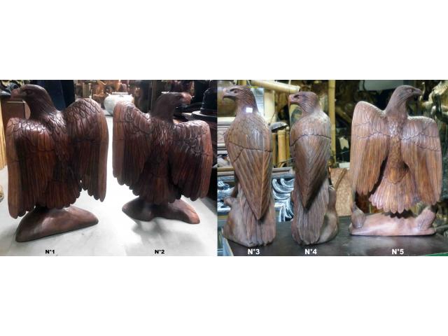 Photo statue aigle en bois - H: 49 à 52 cm image 3/4