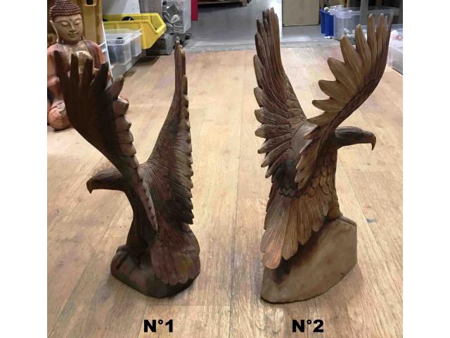 Photo Statue aigle les ailes déployées en bois - H: 49 à 53 cm image 3/3