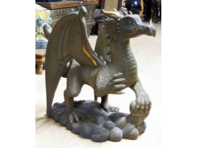 Photo statue de dragon en bois peint - H: 52 cm image 3/4