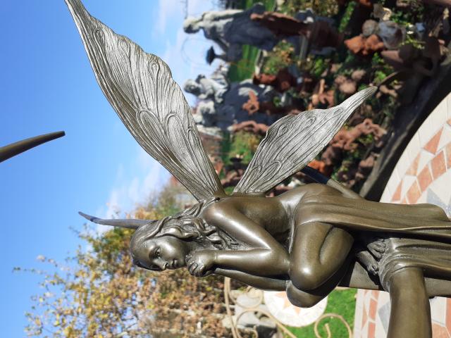 Photo STATUE EN BRONZE SIGNE SUR SOCLE EN MARBRE image 3/6