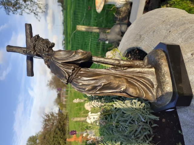 Photo STATUE EN BRONZE SIGNE SUR SOCLE(Jésus Christ) image 3/6