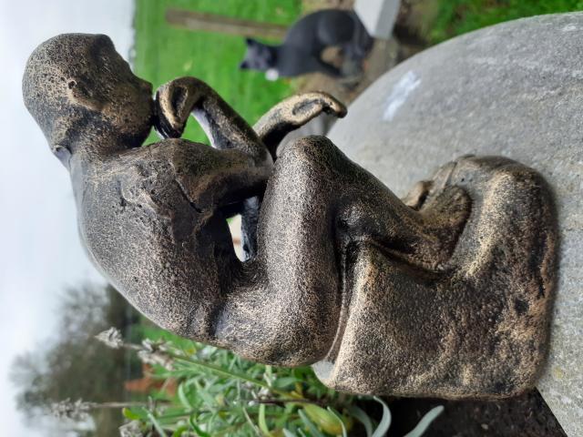 Photo STATUE EN FONTE PATINEE BRONZE (le penseur de Rodin) image 3/6