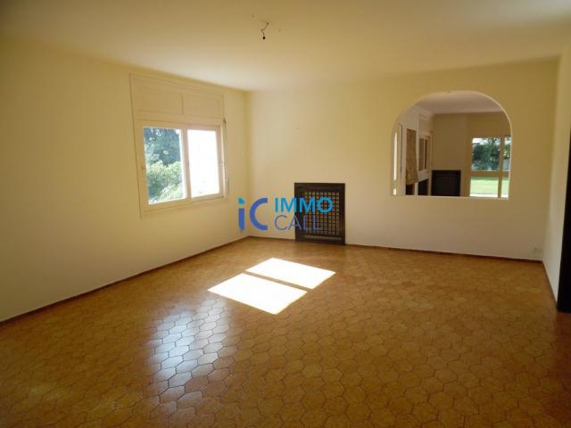 Photo Sublime villa de 2120 m² à vendre située à Souissi image 3/6