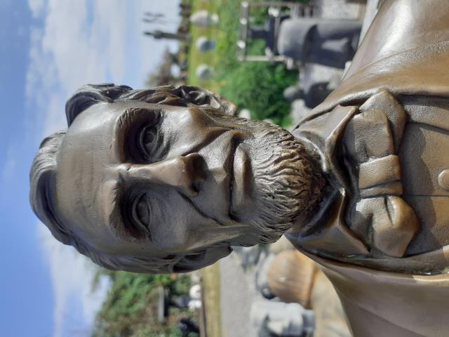 Photo SUPERBE BUSTE EN BRONZE SIGNE (ABRAHAM LINCOLN) image 3/6