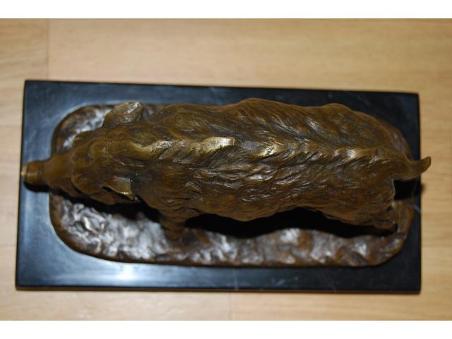 Photo SUPERBE SANGLIER EN BRONZE SIGNE SUR SOCLE image 3/6