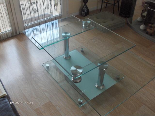 Photo table basse modulable en verre image 3/3