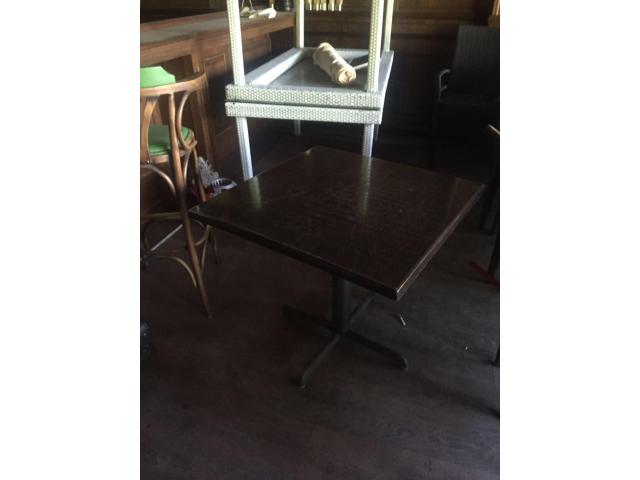 Photo tables en bois massif image 3/3