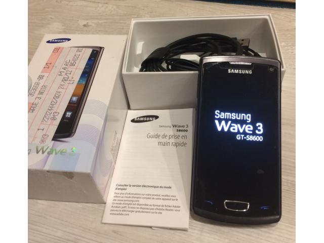 Photo téléphone smartphone Samsung Wave 3 image 3/3