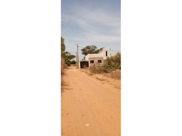 Photo terrain 450 m2 a saly image 3/5