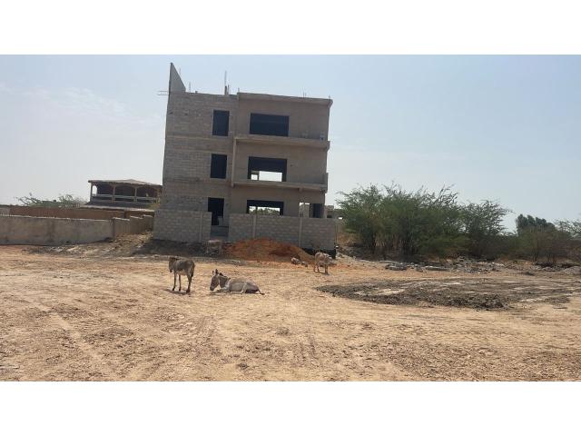 Photo Terrain de 1200 mètres carrés à vendre à Mbodiène Sénégal image 3/4