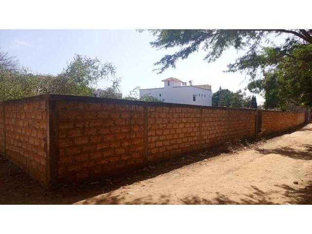 Photo Terrain de 1500 mètres carrés à vendre à Ngaparou Sénégal image 3/4