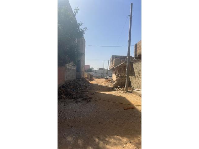 Photo Terrain de 165 mètres carrés à vendre à Saly Sénégal image 3/4
