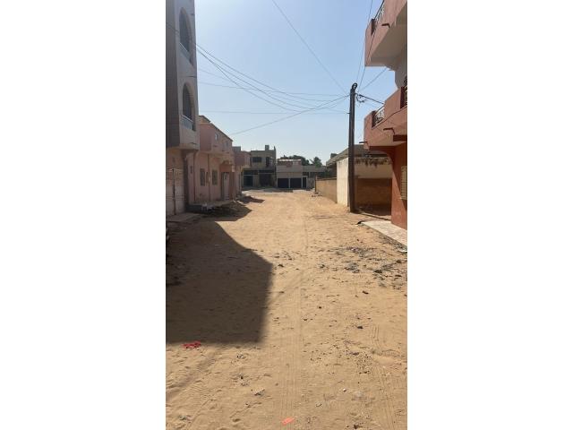 Photo Terrain de 300 mètres carrés à vendre à Mbour Sénégal image 3/4