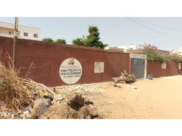 Photo Terrain de 300 mètres carrés à vendre à Saly Sénégal image 3/3