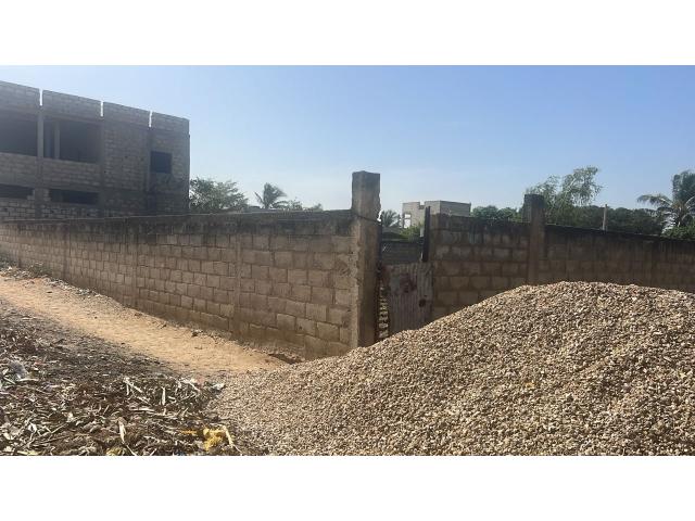 Photo Terrain de 415 mètres carrés à vendre à Saly Sénégal image 3/3