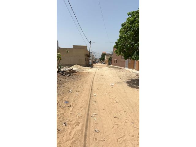 Photo Terrain de 500 mètres carrés à vendre à Mbour Sénégal image 3/4