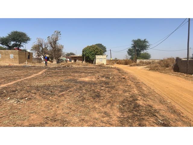Photo Terrain de 500 mètres carrés à vendre à Nguérigne Sénégal image 3/4
