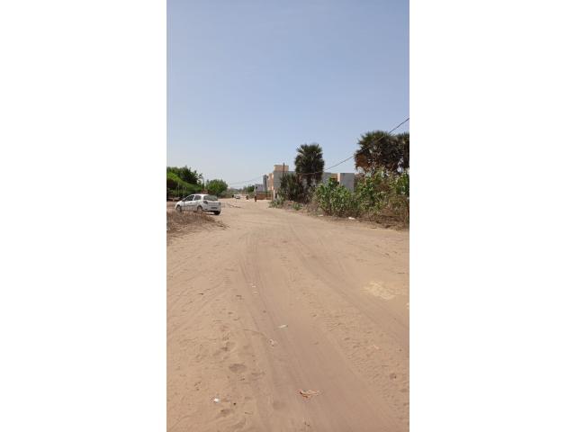 Photo Terrain de 600 mètres carrés à vendre Saly Sénégal image 3/4