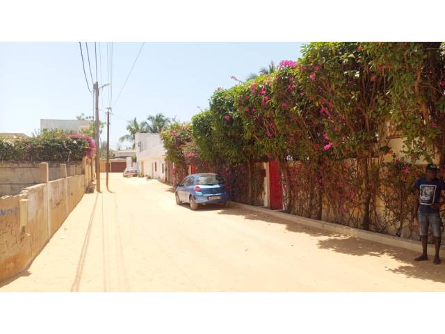 Photo Terrain de 685 mètres carrés à vendre à Saly Sénégal image 3/3