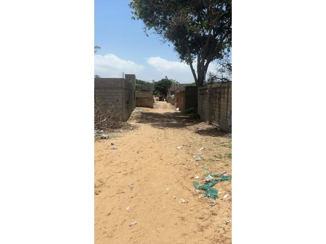 Photo Terrain de 750 mètres carrés à vendre à Mbour Sénégal image 3/3