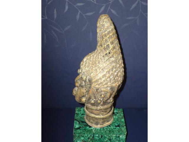 Photo Tête en bronze du Benin ( cire perdue ) image 3/4