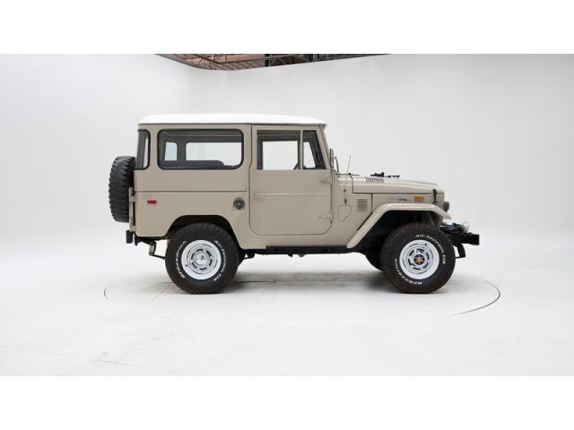 Photo Toyota Land Cruiser FJ40 '72 CH16628 image 3/6