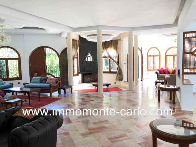 Photo Très belle villa avec piscine à  louer à Souissi image 3/4
